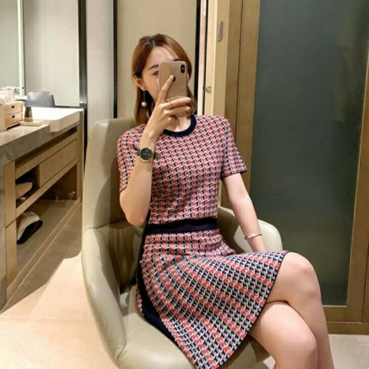 カラフル フレア ラウンドネック 長袖 Aライン ミディ丈 細見え ワンピース お嬢様ワンピ 上品カジュアル シンプル カジュアル 大人 上品 レディース お出かけ オフィス OL ins デート 韓国 トレンド ママ ガール