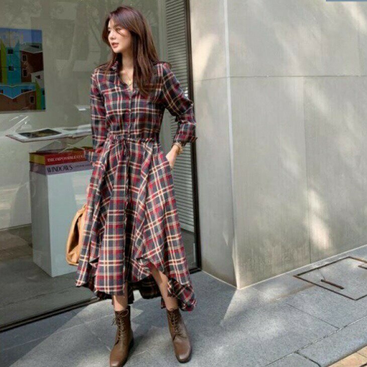 チェック柄シャツワンピース アシンメトリー シャツワンピ 秋冬ワンピース オトナワンピース ふんわりワンピース ドレス 大人ファッション 大人コーデ 大人カジュアル ママファッション ママコーデ アラサーファッション アラサーコーデ 韓国コーデ 韓国のサムネイル