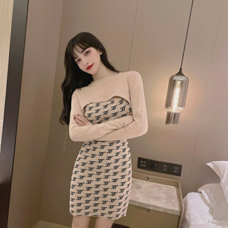 【セット販売】タイトスリムワンピース＋専用ブラウス ノースリーブワンピース 大人カジュアルコーデ アラサーコーデ アラフォーコーデ シンプルコーデ 大人ファッション 大人コーデ 大人韓国コーデ ワンマイルコーデ