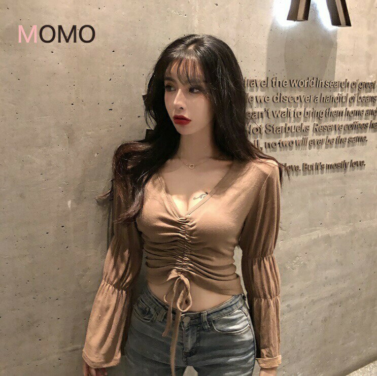 樂天商城 - Vネック絞り長袖ブラウス トランペットスリーブブラウス 被らないブラウス 夏ブラウス 大人ファッション 大人コーデ 大人カジュアル 大人韓国コーデ アラサーファッション アラサーコーデ ママコーデ 綺麗めコーデ シンプルコーデ シンプルライフコーデ ins