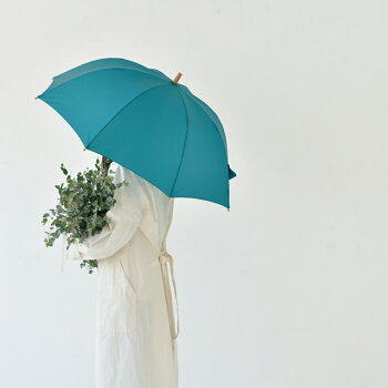 392plusm(サンキューニプリュスエム)umbrellalong/雨傘・長傘木の手元と丸いフォルムが可愛い雨傘。グラスファイバーで軽くて便利。