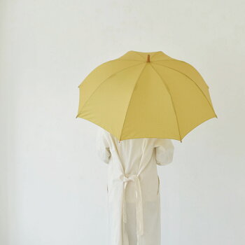 392plusm(サンキューニプリュスエム)umbrellalong/雨傘・長傘木の手元と丸いフォルムが可愛い雨傘。グラスファイバーで軽くて便利。