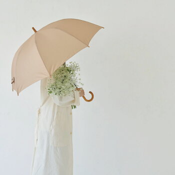 392plusm(サンキューニプリュスエム)umbrellalong/雨傘・長傘木の手元と丸いフォルムが可愛い雨傘。グラスファイバーで軽くて便利。