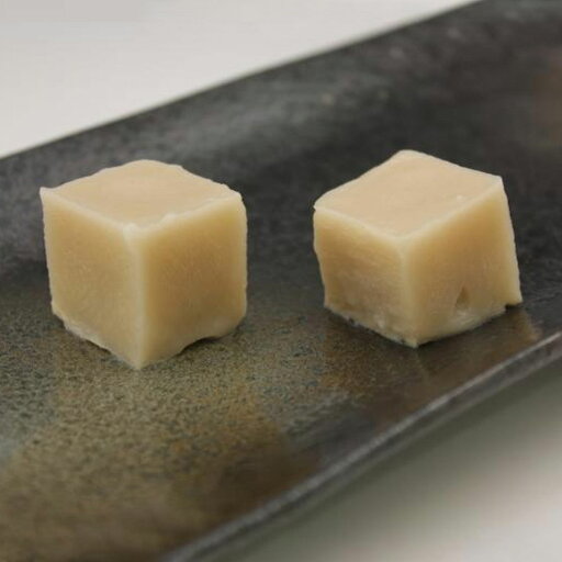 切れてるもちっと胡麻豆腐(猪口サイズ)35個《冷凍》 切れてるもちっと胡麻豆腐(猪口サイズ)35個《冷凍》