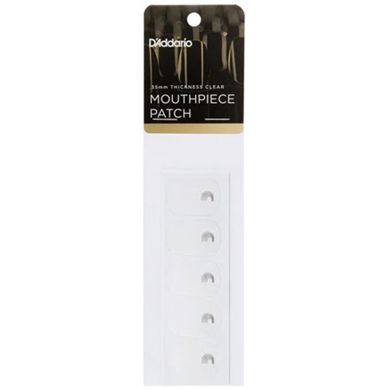 RMP01C は、DAddario WOODWINDS の マウスピースパッチ(0.35mm/クリア)。歯当たりをしっかり軽減し、マウスピースの摩耗を防ぐために設計された中厚タイプのパッチ。透明タイプのため見た目が自然で、クラリネットやサックスなど幅広いマウスピースに対応する。 ・マウスピースの摩耗を防ぐ保護パッチ ・歯当たりを軽減し、演奏時の安定性を向上 ・厚さ 0.35mm の中厚タイプでクッション性が高い ・透明タイプで見た目が自然 ・クラリネット/サックスなど各種マウスピースに対応 ・品名：RMP01C ・特徴：0.35mm、中厚、クリア ・JANコード：0046716580887 パッケージデザインは予告なく変更される場合があります。　
