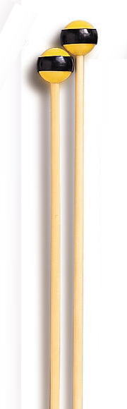 【プレイウッド（PLAYWOOD）マレット】　XB−8 シロフォン・グロッケンシュピール用マレット 小型で軽いものほど明るい音色が得られ、 大型で重いものほど渋く、厚みのある音色が得られます。 硬度：ミディアムソフト 素材：ABS＋ゴム巻 コアサイズ：Φ28 全長：35.0cm 柄・材質：籐 ※マレットは2本1組です。 ※納期については一度お問い合わせ下さい。 　配送中の商品の安全性を考慮し、「宅配便発送」に限らせていただきます。Professional　 　　Percussion 　　　　　　Instrument