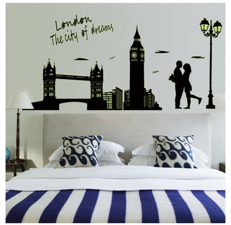 ウォールステッカー London Dream 60×90cm ロンドン イギリス 英国 男女 タワーブリッジ ビッグ・ベン 光る シルエット 夜 ナイト 恋人 シック ムード おしゃれ 大人 寝室 人物 ベッドルーム 送料無料