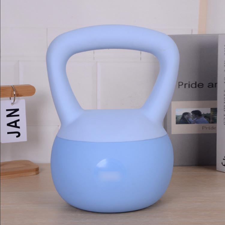 ケトルベル 6KG ケトルベル 筋トレ 握りやすいハンドル 柔らかい 手袋付き ソフトケトルベル 4KG 柔軟素材 ウエイト エクササイズ 運動不足解消 ダイエット シェイプアップ 美尻 美脚 キズ防止 2.5KG 安全 衝撃吸収 男女通用 PVC カラフル