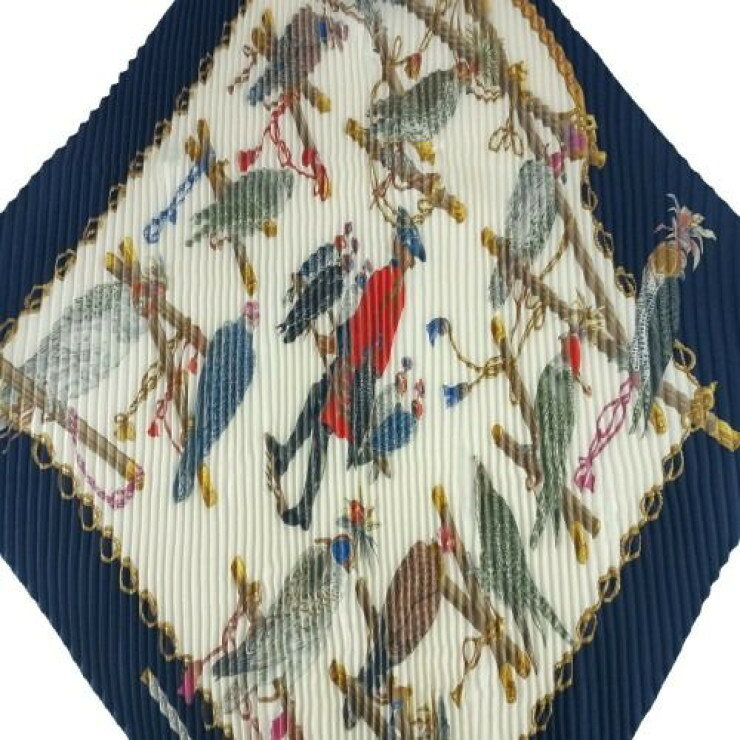 エルメス スカーフ プリーツカレ 90 《LES OISEAUX DU ROY（王の鳥たち）》