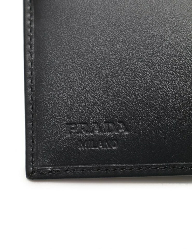 新品未使用展示品レディース財布prada プラダ三つ折り財布レザーprada