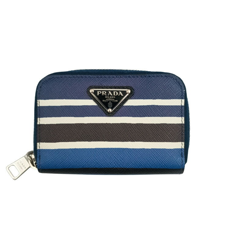 乐天商城 - PRADA プラダ コインケース トライアングルロゴ 2MM003 ブルー ブラック ホワイト系 SAFFIANO BAIADE ユニセックス ラウンドファスナー シルバー金具 ストライプ 三角ロゴ 超美品【本物保証】【中古】