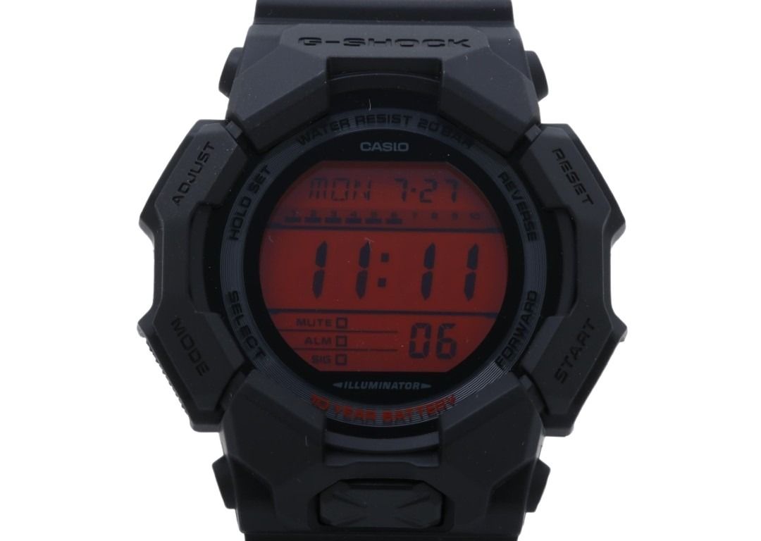 送料無料 CASIO カシオ G-SHOCK DIGITAL GD-010 SERIES 時計 GD-010BBR-1JF ギフト ファッション アウトレット価格級 セール sale プレゼントにも 防水機能 樹脂バンド 記念モデル ショックレジスト機能 レッドブラックカラー 限定モデル デジタル表示 商品番号： 2605083002025 ブランド： CASIO カシオ アイテム： 時計 モデル・ライン： G-SHOCK DIGITAL GD-010 SERIES 生産国： タイ 型番： GD-010BBR-1JF シリアル： - 対象： メンズ 状態ランク： 総合：新品未使用展示品（） ケース：中古ランク ベルト：中古ランク ※稼働品、ガラスに大きなダメージはございません。 仕様： ・クォーツ 　・20気圧防水 　・ショックレジスト 　・ワールドタイム 　・フルオートカレンダー 　・ストップウオッチ サイズ： ・[ケース縦]約54.9mm 　・[ケース横]約51.9mm 　・[バンド装着可能サイズ]約145～215mm※素人実寸ですので誤差はご了承ください。 素材： 樹脂 カラー： レッド ブラック※ご覧頂くパソコン・モニターにより、色合いが違って見える事があります。 付属品： 箱 保証書※画像に載っているものが全てとなります。 備考： 鮮やかなレッドとブラックの組み合わせが目を引くデジタルモデル。エネルギッシュなカラーリングは、コーディネートのアクセントにぴったりです。個性を主張したいあなたへ贈る、特別な一本です。 商品状態ランクの説明 新品 新品未使用の商品 未使用展示品 展示などでわずかな傷や経年変化がみられるお品 中古Sランク ほぼ使用感のない、超美品のリサイクル品 中古SAランク Sランクに近いAランクより綺麗なリサイクル品 中古Aランク 多少の使用感はありますが、状態の良いリサイクル品 中古ABランク Aランクより多少の使用感があるリサイクル品 中古Bランク 使用感や傷があるリサイクル品 中古BCランク Bランクより多少の使用感があるリサイクル品 中古Cランク かなりの使用感があり、傷や劣化が目立つリサイクル品 中古ジャンク 商品ごとに、商品ランク説明で詳しく説明しています送料無料 CASIO カシオ G-SHOCK DIGITAL GD-010 SERIES 時計 GD-010BBR-1JF ◆商品番号： 2605083002025 ◆ブランド： CASIO カシオ ◆アイテム： 時計 ◆モデル・ライン： G-SHOCK DIGITAL GD-010 SERIES ◆生産国： タイ ◆型番： GD-010BBR-1JF ◆対象： メンズ ◆状態ランク： 総合：新品未使用展示品（） ケース：中古ランク ベルト：中古ランク ※稼働品、ガラスに大きなダメージはございません。 ◆仕様： ・クォーツ 　・20気圧防水 　・ショックレジスト 　・ワールドタイム 　・フルオートカレンダー 　・ストップウオッチ ◆サイズ： ・[ケース縦]約54.9mm 　・[ケース横]約51.9mm 　・[バンド装着可能サイズ]約145～215mm ※素人実寸ですので誤差はご了承ください。 ◆素材： 樹脂 ◆カラー： レッド ブラック ※ご覧頂くパソコン・モニターにより、色合いが違って見える事があります。 ◆付属品： 箱 保証書 ※画像に載っているものが全てとなります。 ◆備考： 鮮やかなレッドとブラックの組み合わせが目を引くデジタルモデル。エネルギッシュなカラーリングは、コーディネートのアクセントにぴったりです。個性を主張したいあなたへ贈る、特別な一本です。