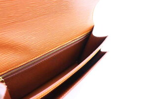 超美品LOUISVUITTONルイヴィトンポシェットセリエドラゴンヌセカンドバッグM52618エピ【本物保証】【中古】
