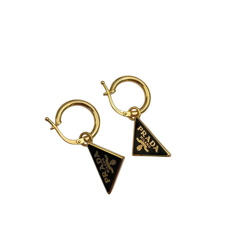 renkon　PRADA ピアス　片耳のみ PRADA（プラダ） 美品 ミニ三角ロゴ シンボル ピアス 片耳用 黒