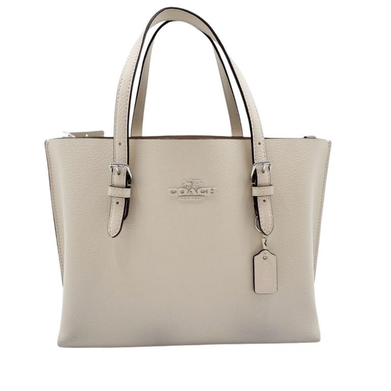 送料無料 COACH コーチ モリー トート トートバッグ CV966 ギフト ファッション アウトレット価格級 セール sale 通勤通学 鞄 ショッピングバッグ プレゼント BAG ギフト 上品 高級 斜め掛け 2WAY バック かばん ダブルフェイスレザー 商品番号： 2628093008291 ブランド： COACH コーチ アイテム： トートバッグ モデル・ライン： モリー トート 生産国： ミャンマー 型番： CV966 シリアル： - 対象： レディース 状態ランク： 総合：中古Aランク 外側：中古Aランク（スレ） 内側：中古Aランク（スレ、薄い汚れ） 仕様： ・開閉式：- 　・外側： - 　・内側： ファスナーポケット1 サイズ： ・[縦]約20cm 　・[横]約29cm 　・[マチ]約10cm※素人実寸ですので誤差はご了承ください。 素材： ダブルフェイスレザー カラー： ホワイト系※ご覧頂くパソコン・モニターにより、色合いが違って見える事があります。 付属品： ストラップ※画像に載っているものが全てとなります。 備考： 上質なダブルフェイスレザーが優雅な印象を与えるコーチのトートバッグです。洗練されたホワイト系カラーは、どんな装いにも上品な華やかさを添えてくれます。日常使いから特別な日まで、幅広く活躍する逸品です。 商品状態ランクの説明 新品 新品未使用の商品 未使用展示品 展示などでわずかな傷や経年変化がみられるお品 中古Sランク ほぼ使用感のない、超美品のリサイクル品 中古SAランク Sランクに近いAランクより綺麗なリサイクル品 中古Aランク 多少の使用感はありますが、状態の良いリサイクル品 中古ABランク Aランクより多少の使用感があるリサイクル品 中古Bランク 使用感や傷があるリサイクル品 中古BCランク Bランクより多少の使用感があるリサイクル品 中古Cランク かなりの使用感があり、傷や劣化が目立つリサイクル品 中古ジャンク 商品ごとに、商品ランク説明で詳しく説明しています送料無料 COACH コーチ モリー トート トートバッグ CV966 ◆商品番号： 2628093008291 ◆ブランド： COACH コーチ ◆アイテム： トートバッグ ◆モデル・ライン： モリー トート ◆生産国： ミャンマー ◆型番： CV966 ◆対象： レディース ◆状態ランク： 総合：中古Aランク 外側：中古Aランク（スレ） 内側：中古Aランク（スレ、薄い汚れ） ◆仕様： ・開閉式：- 　・外側： - 　・内側： ファスナーポケット1 ◆サイズ： ・[縦]約20cm 　・[横]約29cm 　・[マチ]約10cm ※素人実寸ですので誤差はご了承ください。 ◆素材： ダブルフェイスレザー ◆カラー： ホワイト系 ※ご覧頂くパソコン・モニターにより、色合いが違って見える事があります。 ◆付属品： ストラップ ※画像に載っているものが全てとなります。 ◆備考： 上質なダブルフェイスレザーが優雅な印象を与えるコーチのトートバッグです。洗練されたホワイト系カラーは、どんな装いにも上品な華やかさを添えてくれます。日常使いから特別な日まで、幅広く活躍する逸品です。