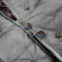 美品 MONCLER モンクレール ジュラ ダウンジャケット ナイロン ダウン90% フェザー10% ダークグレー 日本参考サイズ XXS 表記サイズ 00【本物保証】【中古】
