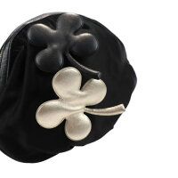 超美品 CHANEL シャネル リストレットポーチ ポーチ サテン レザー ブラック×ゴールド クローバー【本物保証】【中古】