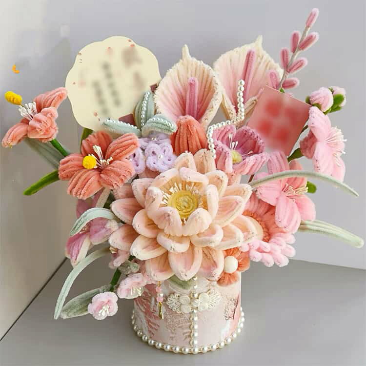 3SET-STOREのハグバケツ花束 円筒形 ハグバケツ花束 キット 手作り セット 初心者 スタンド花 花束 手芸モール 枯れない花 工作モール モール モールアート 造花 お花 フラワー ワイヤー ぬいぐるみ造花 小花 造形材料 曲げ可能 DIY飾り物 誕生日｜アングル2