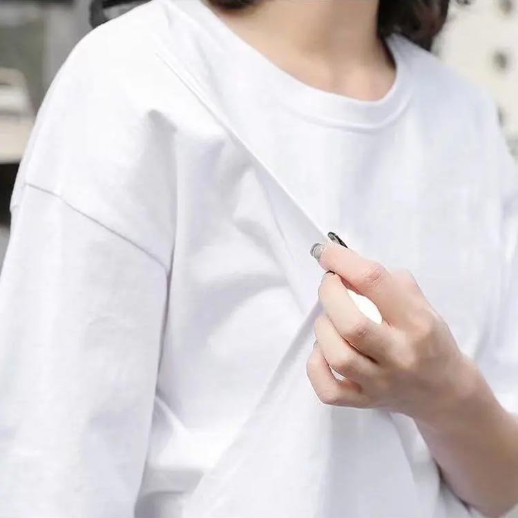 3SET-STOREの授乳口付き おしゃれ 授乳服 Tシャツ クルーネック 半袖 ロング丈 インナー ロゴTシャツ ティーシャツ トップス 安心 チュニック 便利 ロゴT 出産準備 丸首 授乳服 授乳しやすい 授乳Tシャツ マタニティ カットソー 体型カバー 妊婦服 大きいサイズ クマ｜アングル3