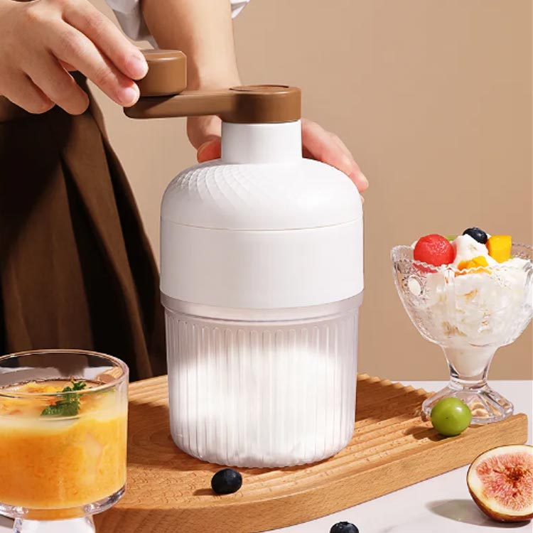 かき氷器 手動 かき氷機 製氷カップ付き バラ氷対応 ふわふわ とろ雪 かき氷機 雪...