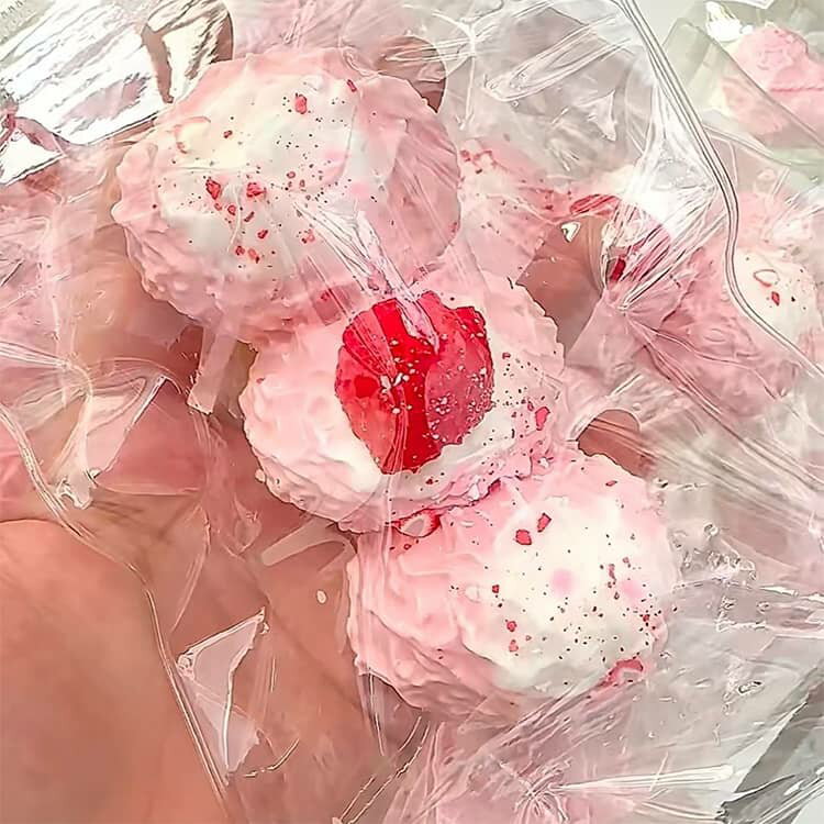 可愛い スクイーズケーキおもちゃ スクイーズ玩具 食品サンプル ワッフル 低反発 ...