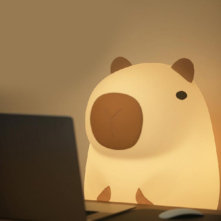 カピバラ LED ナイトライト シリコン製 間接照明 シリコンライト 2段階調光 電球色 タッチ式 叩くと光る テーブルライト テーブルランプ 授乳ライト コードレス 充電式 ベッドサイド 照明 玄関 寝室 子供部屋 常夜灯 【送無】