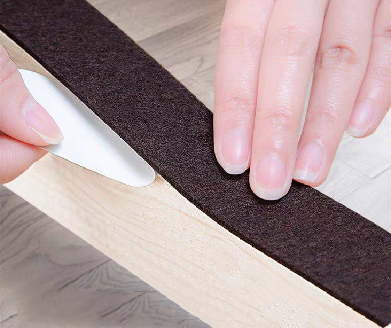 家具 キズ防止テープ フェルトシート 床保護テープ 傷防止 保護パッド 騒音防止 滑り止め 椅子脚カバー..