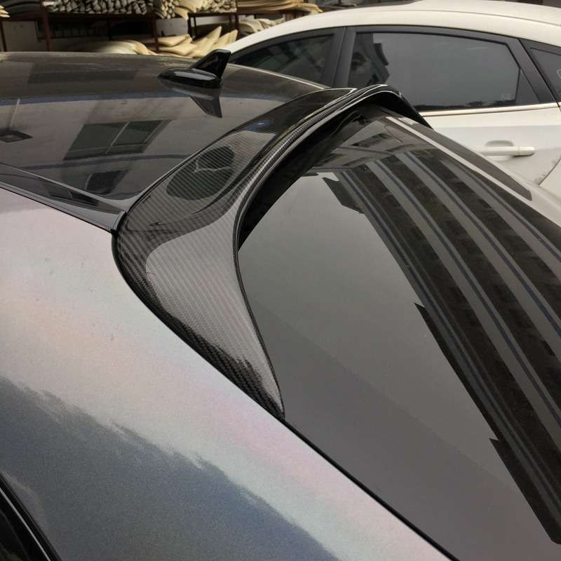 楽天四つ葉ショップクラスカーボンファイバーリアルーフスポイラー窓用メルセデスベンツ W205 セダン 4 ドアのみ 15-17 C63 AMG C200 C250 C180 車