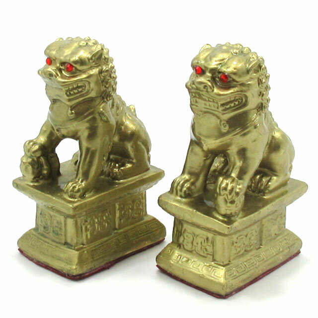 獅子 置物 風水 赤目の獅子 中サイズ 高さ約9．7cm 銅製 金色 金獅子 対 ペア 雌雄 シーサー 狛犬 魔除け 商売繁盛 インテリア オブジェ グッズ アイテム