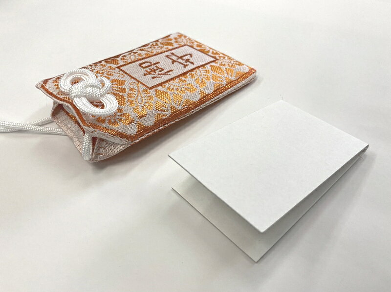 金襴　お守り袋［ おまもり 御守 きんらん 和 プレゼント 贈り物 ］