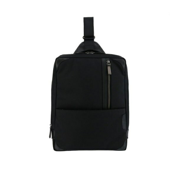 送料無料　ラッピング無料TAKEO KIKUCHI タケオキクチ上質　ボディバッグ牛革素材　収納量○ブラック　人気デザインご注文頂いた即日発送翌日お届け【楽ギフ_包装選択】【あす楽対応】