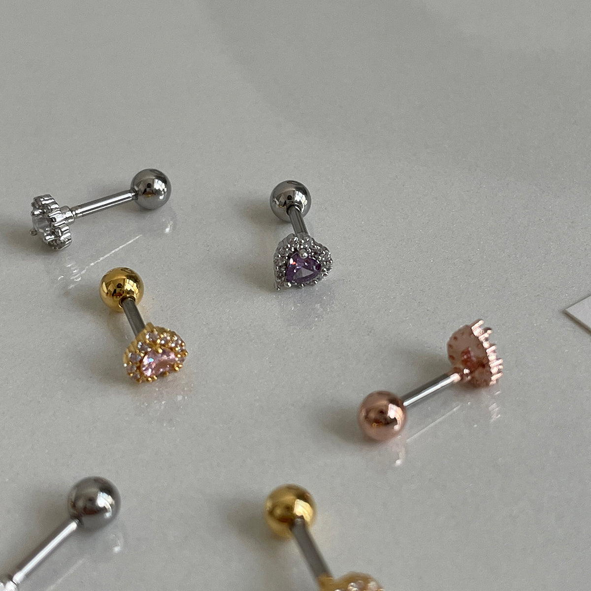 オールキュービックカラーハートボディピアス キャッチ ボディピアス キャッチ ピアッシング 軟骨ピアス 16G 軟骨ピアス[サージカルスチール]