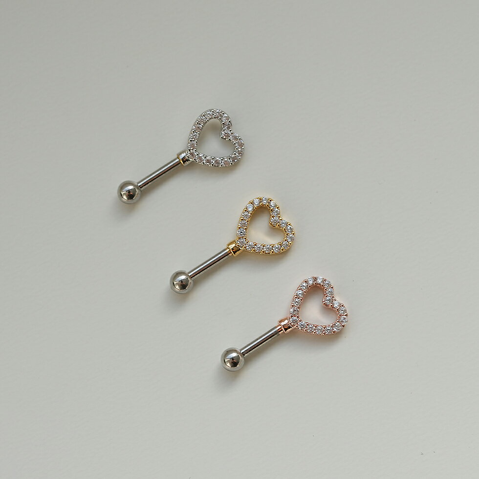 キュービックハート 縦 ボディピアス キャッチ ピアッシング 軟骨ピアス 16G サージカル 女性 誕生日プレゼント 女友達 ギフト 金属アレルギー 対応 片耳用