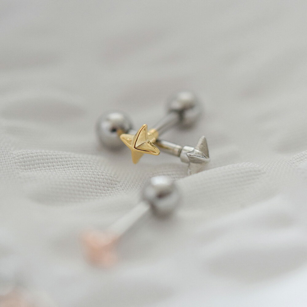 [3Color] スタッド 星 スター バーベル ボディピアス キャッチ ピアッシング 軟骨ピアス 16G サージカル 女性 誕生日プレゼント 女友達 ギフト 金属アレルギー 対応