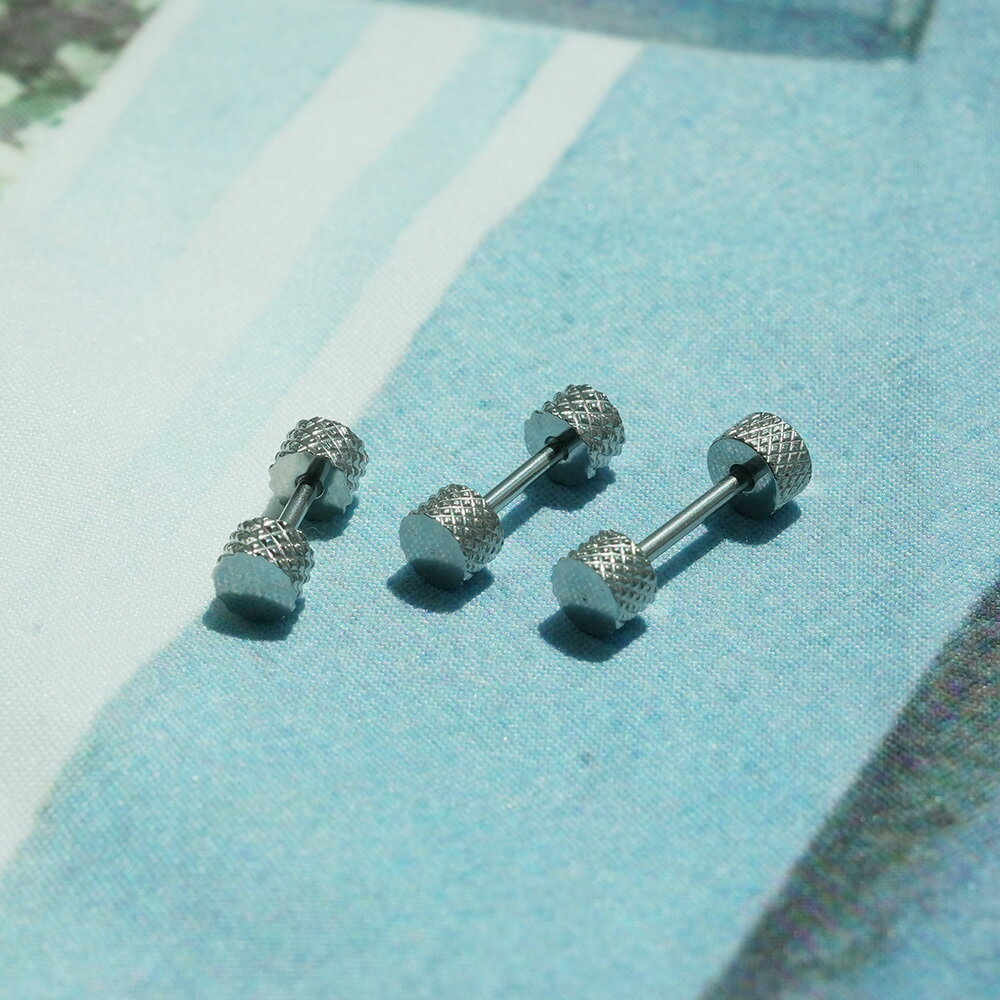 [全サージカル]ベーシックな ダンベル型ピアス 握りやすく装着しやすい 16G ボディピアス キャッチ