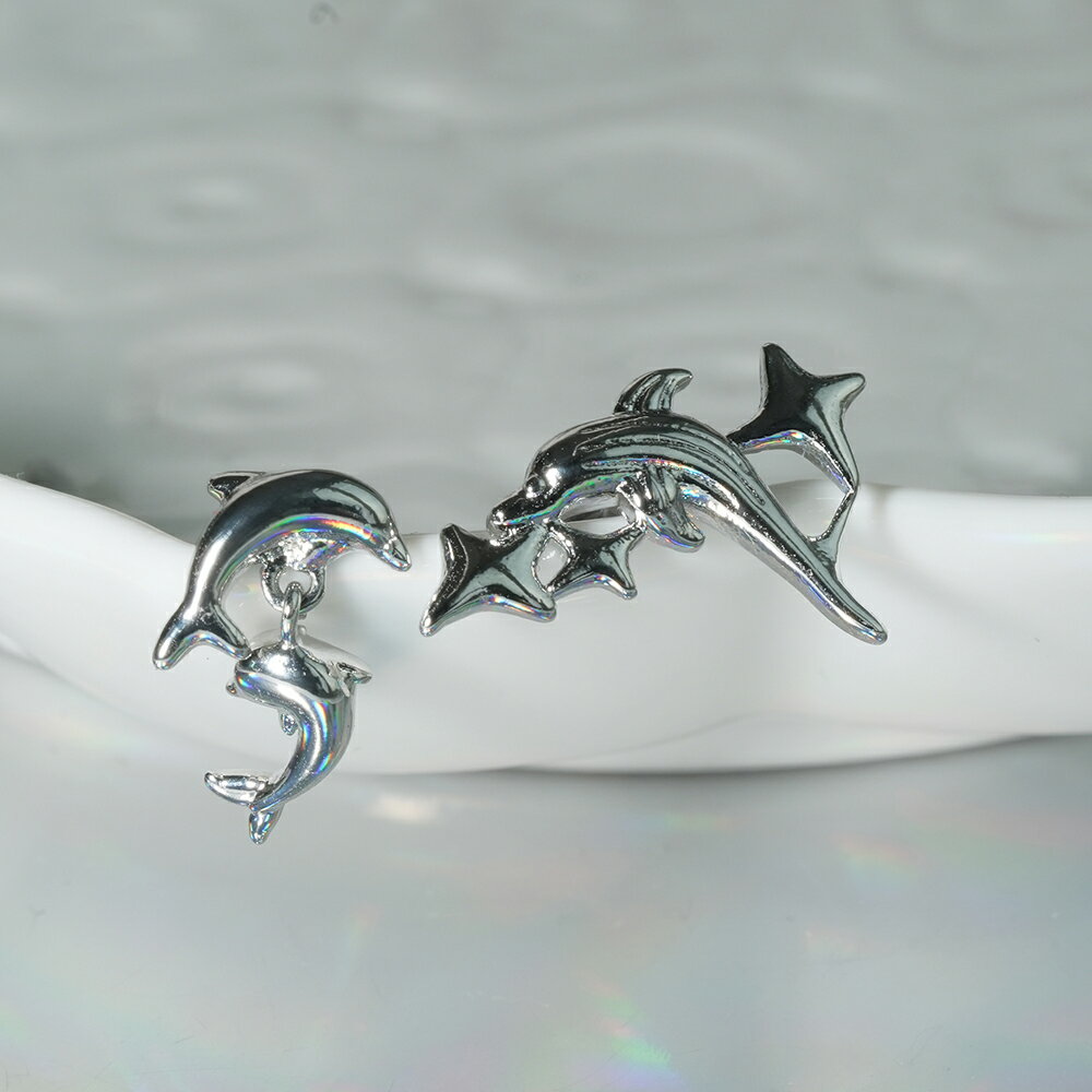 Rakuten - [サージカル ]ドルフィン ピアス 2Type 軟骨ピアス 16G サージカル 女性 誕生日プレゼント 女友達 ギフト 金属アレルギー 対応