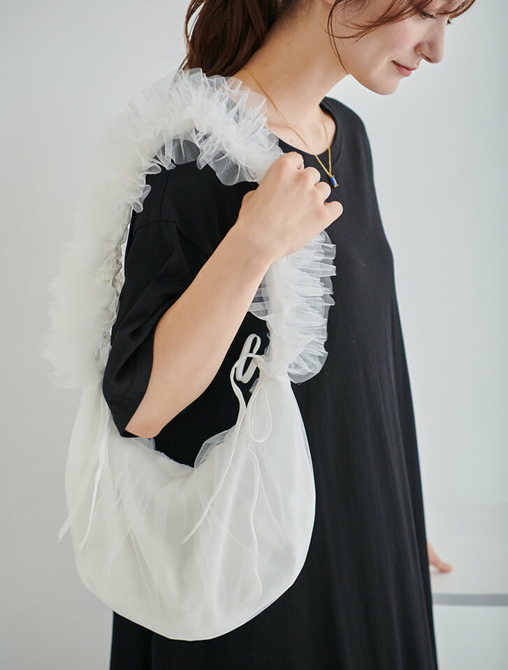 《15％OFFクーポン対象》 フィフス fifth チュールフリルショルダーバッグ レディース バッグ ショルダーバッグ メッセンジャーバッグ 【送料無料】のサムネイル
