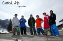 SCLOVER2010 スノーボードDVD [CATCH ME] 今年は大きな出来事がありました。戸田聖輝のチーム離脱。みんなで悩み苦しい決断を迫られました。毎年色々な事で悩みます。より良い作品を作る為に。そして前作を大きく超えた作品になるように。今年から新たに 山本拓実 と 壁田竜一 が スクローバーに加わりました。新生スクローバーとしての第1弾！！　 Catch Me・・・、 SCLOVER の全てです。 ＜出演プロライダー＞　石川敦士 Atsushi Ishikawa (Flow Snowboarding / Quiksilver) 　田中しんじ Shinji Tanaka (Santa Cruz Snowboards / Quiksilver) 　関智晴 Tomoharu Seki (Allian Snowboards / Quiksilver) 　関功 Isao Seki (Allian Snowboards / Quiksilver) 　山本拓実 Takumi Yamamoto (Phantom In The Sun / AA) 　壁田竜一 Ryuichi Kabeta (Salomon Snowboards / Bonfire Snowboarding Company)国内最高峰のスキルを持つライダーチーム「SCLOVER」！　 1998年、チーム “SCLOVER 3 RIDERS” 結成。スクローバーのライダー達は、 独自の存在感と高いスキルを併せ持ち、TOYOTA BIG AIR , NISSAN X-TRAIL JAM , &nbsp;SLOPESTYLE といった国際大会にも出場。数々の好成績をあげ、 日本のスノーボードシーンを牽引するようになる。 &nbsp;その傍ら、石打丸山スキー場のスノーボードパークをプロデュース、 スノーボードビデオ (DVD) 制作、ウェア制作、アパレル制作、 ゲレンデ美化活動など、活動は多岐にわたっている。 チーム発足時の目標でもある若手ライダーのバックアップ活動に力を入れ、 今後ますますシーンを盛り上げていくチームである。 ＜プロライダー＞　石川敦士 Atsushi Ishikawa (Flow Snowboarding / Quiksilver) 　田中しんじ Shinji Tanaka (Santa Cruz Snowboards / Quiksilver) 　関智晴 Tomoharu Seki (Allian Snowboards / Quiksilver) 　関功 Isao Seki (Allian Snowboards / Quiksilver) 　山本拓実 Takumi Yamamoto (Phantom In The Sun / AA) 　壁田竜一 Ryuichi Kabeta (Salomon Snowboards / Bonfire Snowboarding Company)