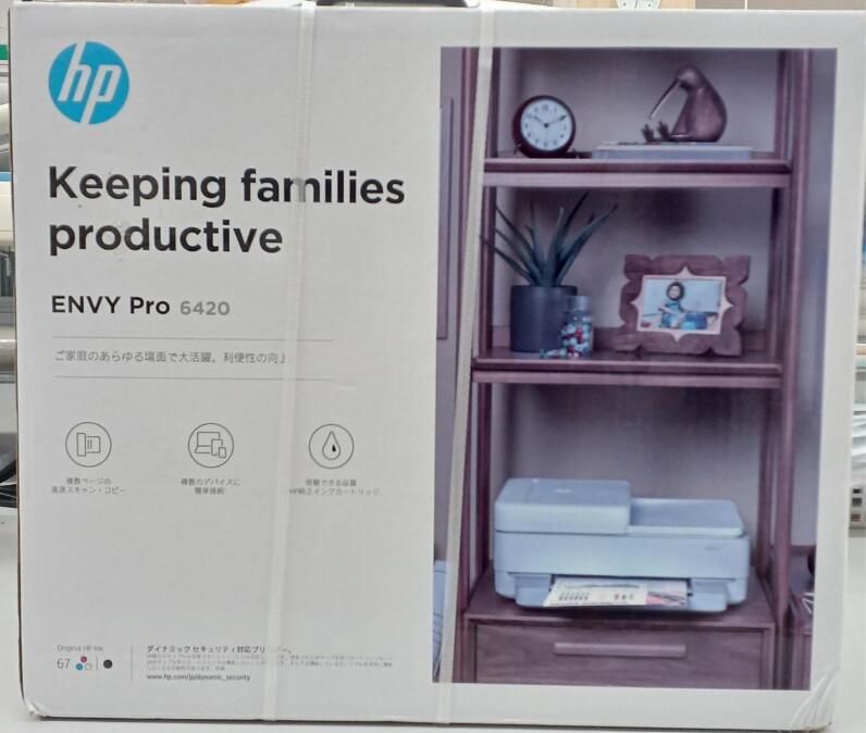 商品情報商品説明・機能:プリント、コピー、スキャン、無線LAN、自動両面印刷、ADF機能(自動複数原稿送り装置搭載)・【最高解像度】4800×1200dpi インク: 4色(顔料黒・染料カラー3色一体型)【給紙排紙方式】前面給排紙【プリント速度】ISO モノクロ 約 10 枚/分、カラー約 7 枚/分 写真(標準・フォト用紙/10×15センチ) 約 53 秒、ドラフト モノクロ 約 20 枚/分カラー:約 17 枚/分 ファーストプリントアウトタイム(A4):モノクロ : 約 18 秒 カラー: 約 21 秒【ファーストプリントアウトタイム・【給紙・排紙トレイ】給紙トレイ: 普通紙 80 枚、はがき 40 枚、封筒 5 枚、L判 40 枚 排紙トレイ: 最高 25 枚【対応用紙サイズ】A4、A5、A6、B5、封筒(長形 3号/4号)、はがき、10×15cm、L判、2L判など・【ディスプレイ】ランプ点灯による表示ボタン : Wifi接続状況、モノクロ & カラーコピー開始表示や部数追加、部数カウンター表示、ADF紙詰まりなどのエラー表示、リジュームボタン表示(ランプが点灯している時にボタンを押すと、中断されたジョブが再開)【自動両面印刷】標準対応【本体外形寸法(幅×奥行×高さ)/重量】 432.5 × 361.1 × 174 mm / 約 6.16 kg【商品説明】この度は当商品をご覧いただき、誠にありがとうございます。商品状態について未使用品です。初期不良について当店では、商品到着後1週間以内にご連絡をいただいた初期不良につきましては、返品・交換・修理にて対応させていただいております。万が一不具合がございました場合は、お早めにご連絡ください。商品の色味についてお使いのモニター設定やお部屋の照明環境等により、実際の商品と色味が異なって見える場合がございます。あらかじめご了承くださいますようお願いいたします。在庫について当商品は他モールとの併売商品となっております。そのため、ご注文のタイミングによっては在庫切れとなる場合がございます。その際は、速やかにご連絡させていただきますので、あらかじめご了承ください。発送についてご注文確認後、順次発送の手配を行っております。お届けまでの目安は、3-10日程度となります。ご注文からお届けまでの流れ1．ご注文　ご注文は24時間受け付けております。2．ご注文確認　ご注文後、当店よりご注文確認メールをお送りいたします。3．発送準備期間　お届けまで3-10営業日程度を目安にお考えください。　※海外在庫品の場合は、3週間程度お時間をいただく場合がございます。4．ご入金確認　前払い決済をご選択の場合は、ご入金確認後に発送手配を行います。5．出荷　配送準備が整い次第、商品を出荷いたします。　発送後は、出荷完了メールにてご案内いたします。ご注意事項・お客様都合によるご注文後のキャンセル・返品はお受けしておりません。・誠に恐れ入りますが、電話での対応は行っておりません。　ご質問やお問い合わせは、メッセージまたはメールにてお願いいたします。ご不明な点がございましたら、お気軽にお問い合わせください。最後までお読みいただき、誠にありがとうございます。【中古・未使用】HP プリンター A4インクジェット複合機 ENVY Pro 6420 送料無料 5