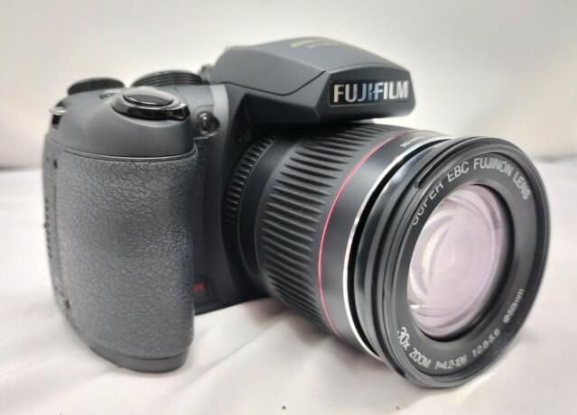 楽天市場】fujifilm◇デジタルカメラ finepix hs20exrの通販