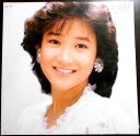 【あす楽】【中古LP】岡田有希子　FAIRY。 発行所：キャニオンレコード。1982年。 1 風の魔法で・・・ 2 Walking In The Moonlight 3 目をさまして、Darling 4 二人だけのセレモニー 5 森のフェアリー 6 おしゃれな雨音 7 ストライプのジェラシー 8 Lady Joker 9 あなたを忘れる魔法があれば 10 ポップ・アップ・リセエンヌ 【コンデション＝良い】帯なし。LP盤面キズなく奇麗です。見開きジャケット概ね良好です。ライナー良好です。【あす楽】【中古LP】岡田有希子　FAIRY。 発行所：キャニオンレコード。1982年。 1 風の魔法で・・・ 2 Walking In The Moonlight 3 目をさまして、Darling 4 二人だけのセレモニー 5 森のフェアリー 6 おしゃれな雨音 7 ストライプのジェラシー 8 Lady Joker 9 あなたを忘れる魔法があれば 10 ポップ・アップ・リセエンヌ 【コンデション＝良い】帯なし。LP盤面キズなく奇麗です。見開きジャケット概ね良好です。ライナー良好です。