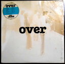 【あす楽】【中古LPレコード】オフコース　OFF COURSE OVER。 発行所：東芝EMI。1981年。 ★SIDE 1★ 1. 心はなれて 2. 愛の中へ 3. 君におくる歌 4. ひととして 5. メインストリートをつっ走れ ★SIDE 2★ 1. 僕のいいたいこと 2. 哀しいくらい 3. 言葉にできない 4. 心はなれて 【コンデション＝可】帯なし。LP盤面キズなく奇麗です。ジャケット上部に湿気によるイタミがございます。ライナー付き。定価2.800円。【あす楽】【中古LPレコード】オフコース　OFF COURSE OVER。 発行所：東芝EMI。1981年。 ★SIDE 1★ 1. 心はなれて 2. 愛の中へ 3. 君におくる歌 4. ひととして 5. メインストリートをつっ走れ ★SIDE 2★ 1. 僕のいいたいこと 2. 哀しいくらい 3. 言葉にできない 4. 心はなれて 【コンデション＝可】帯なし。LP盤面キズなく奇麗です。ジャケット上部に湿気によるイタミがございます。ライナー付き。定価2.800円。