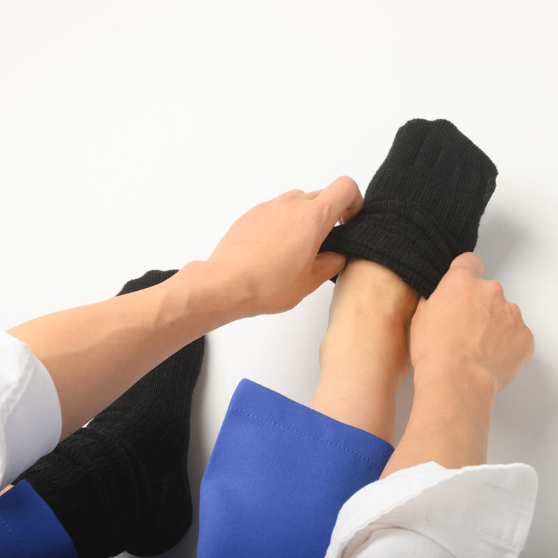 【クリックポスト発送】呼吸する和紙靴下 ウール 呼吸するウール靴下 和紙 シークレット5本指ソックス フリーサイズ 速乾性 抗菌消臭性 吸水性に優れいつでもさらっとした履き心地の和紙靴下 内部は5本指ソックス 蒸れない 日本製【SPK】