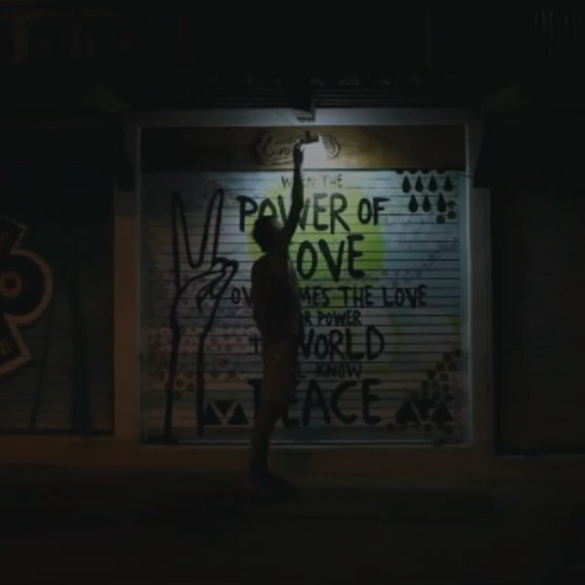 【あす楽】ルミンエイド パックライトヒーロー luminAID Hero 軽さ260g 最高輝度300ルーメンとスマホへの充電機能付き最上位モデル LEDソーラーランタンで最長100時間点灯 4段階調光+SOS機能 USB給電も可能通販格安セール情報 楽天 通販