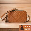 ＼7日10時まで★全品10%OFFクーポン／ フェンディ FENDI 8BS077 ANWT F1C6J FFロゴ エンボス カメラバッグ ショルダーバッグ クロスボディ ブラウン レディース CAMERA CASE EPOQUE PRINT FF ブランド