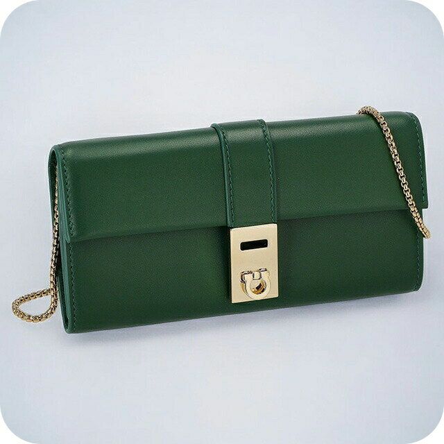 フェラガモ 長財布 レディース 220668CALF FORGR 775 133 Ferragamo グリーン ◆フェラガモはイタリアを代表するファッションブランド。高品質なレザーを使った履き心地のよい靴をはじめ、バッグなど革製品の分野でも...