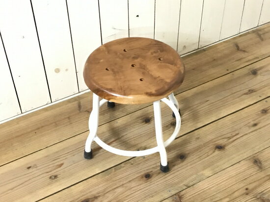 レトロな鉄脚スツール 座面チーク 無垢材 作業...の紹介画像2