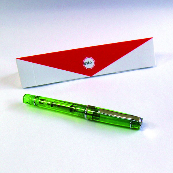 ☆Oeste☆〜West japan Stationer's circle〜 ■オエステ会オリジナル文房具■万年筆　PRERA＜プレラ＞パロットグリーン(オウム)パイロット　OE-PP-004F（細字）/M（中字） 【条件付きネコポス可】[M便 1/3]敬老 敬老の日 ギフト プレゼント 8989usagiya-10027750 倉敷文具RUKARUKA サンプル画像3