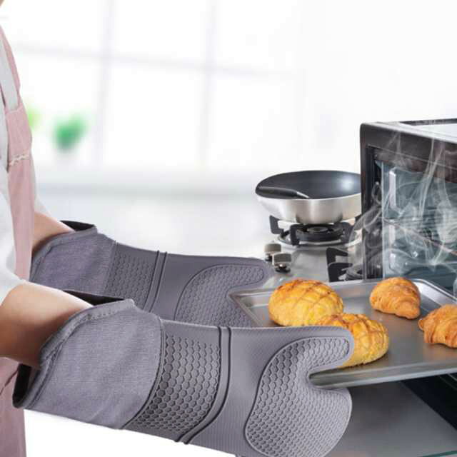 両手 鍋ット 耐熱 送料無料 ロング丈 オーブン 母の日 シリコン グローブ 300℃ 手...