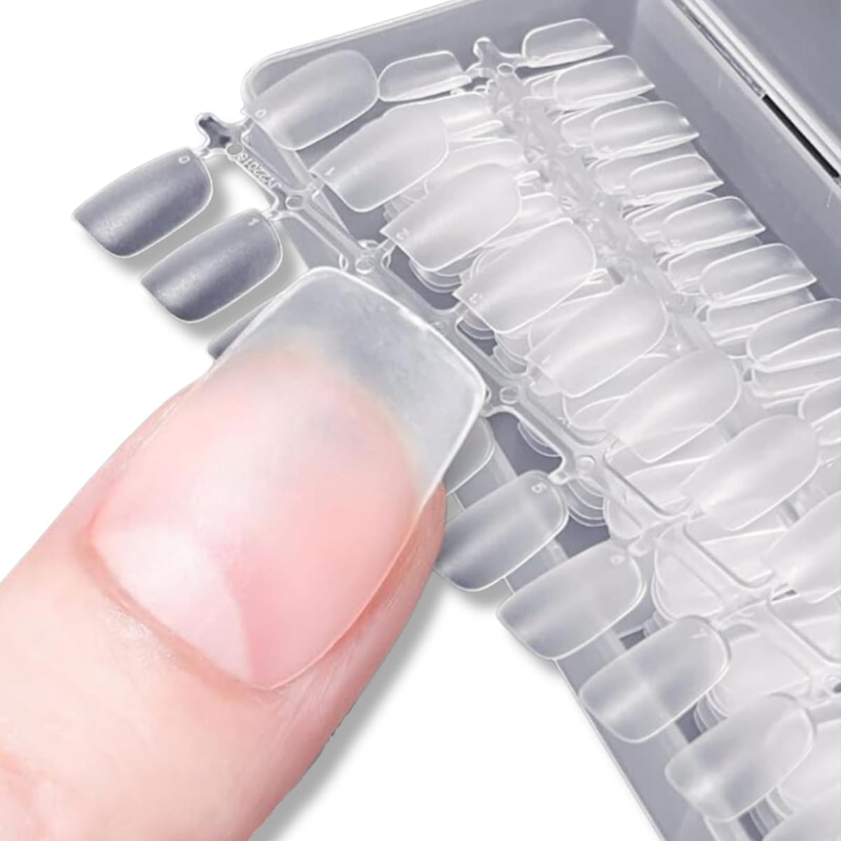 Neutral Zenith ネイルチップ 超薄 ショート クリア サンディング 自然なフィット感 つけ爪 練習用 業務用 300枚セット